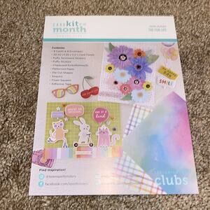 Spellbinders Card of the Month Kit: The Fun Life Aug 2023